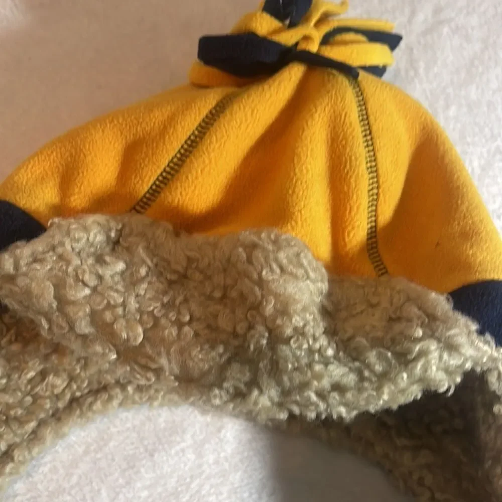 Kids Gap Sherpa lined winter hat